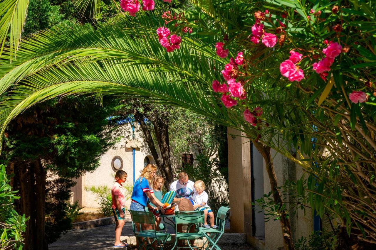 Résidence Goélia Les Jardins d'Azur Saint-Raphaël Extérieur photo